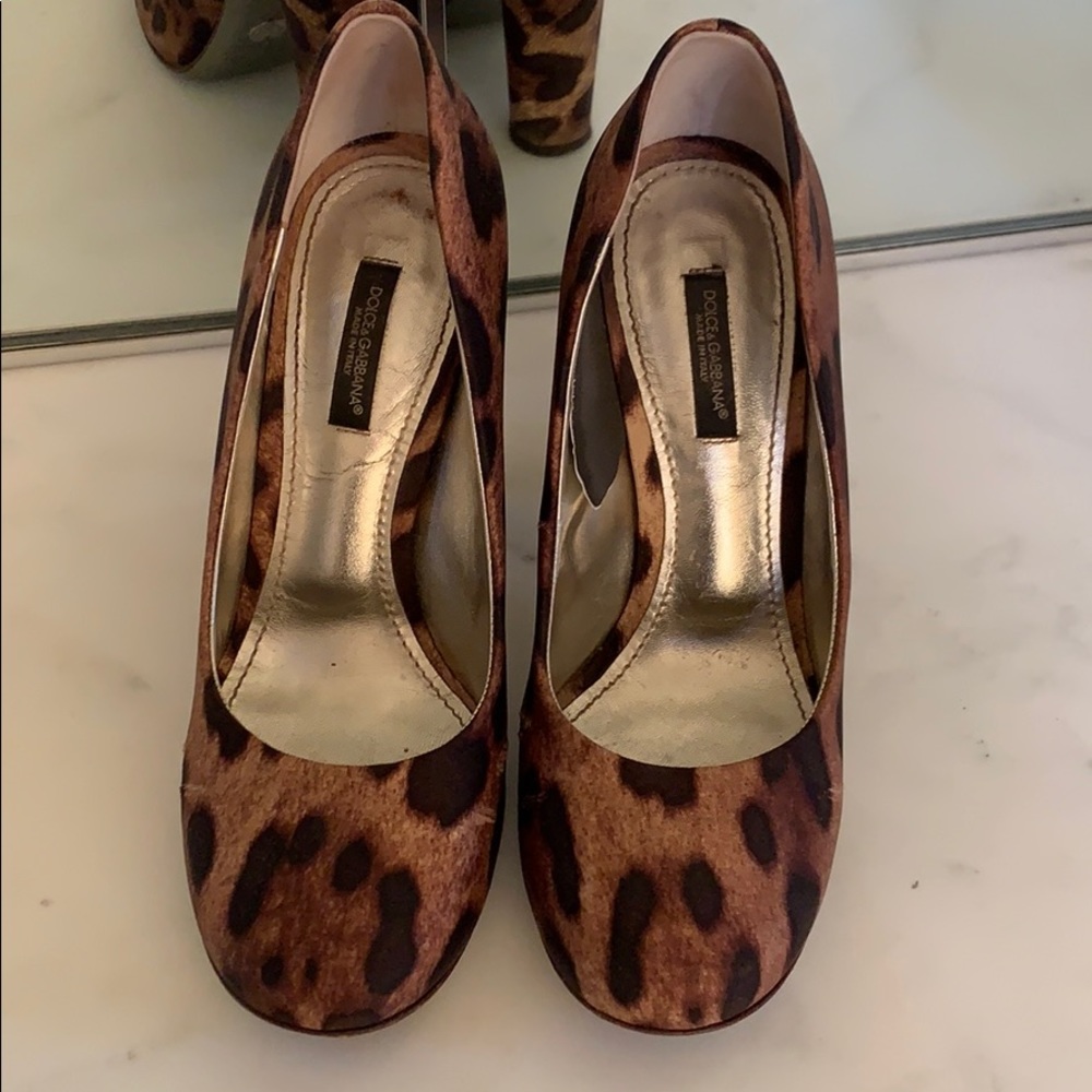 Dolce & gabbana leopard print heels 7.5